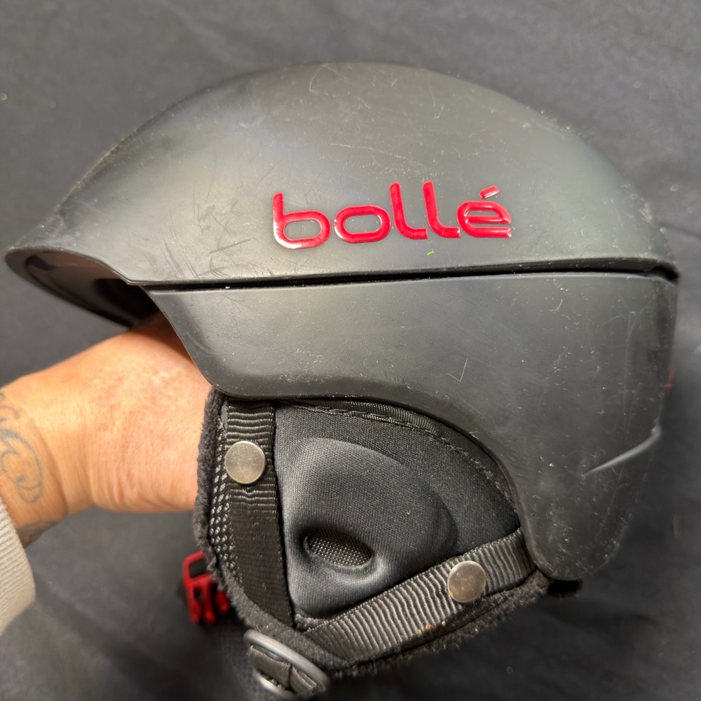 Bolle Helmet  Adjustable-Size ? Pro Snowboard Protective Gear Matte Black & Red